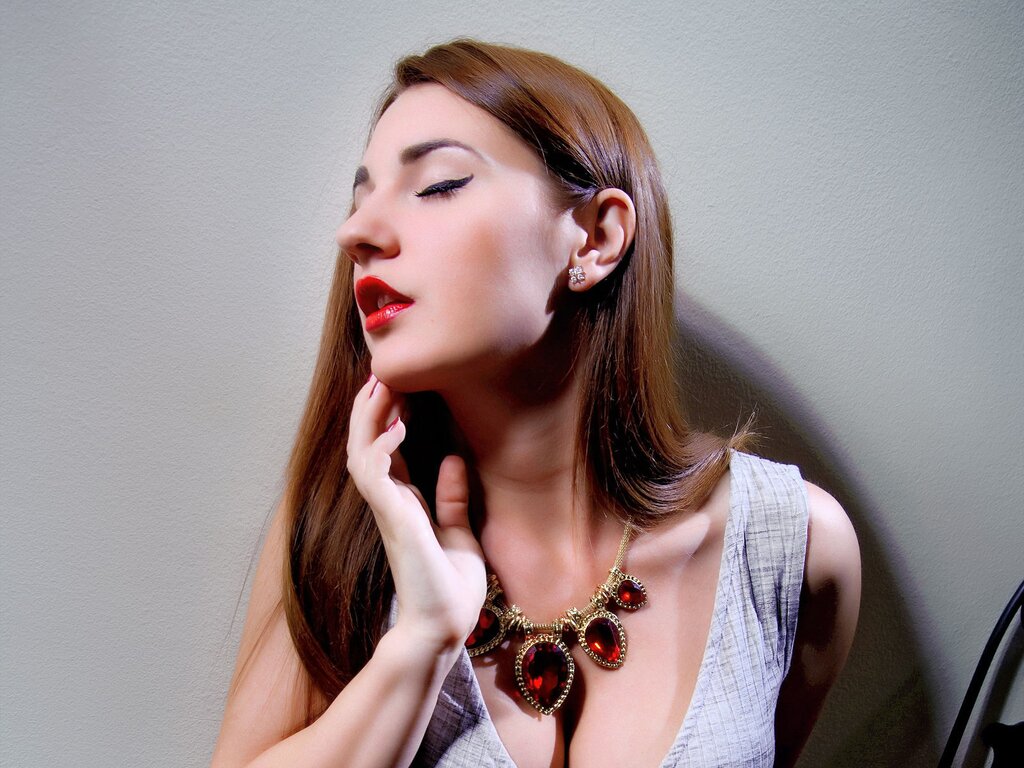 Free Naked ArianaBestair