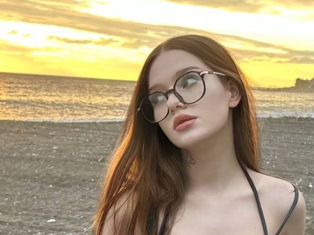 Free Naked BelisTorn