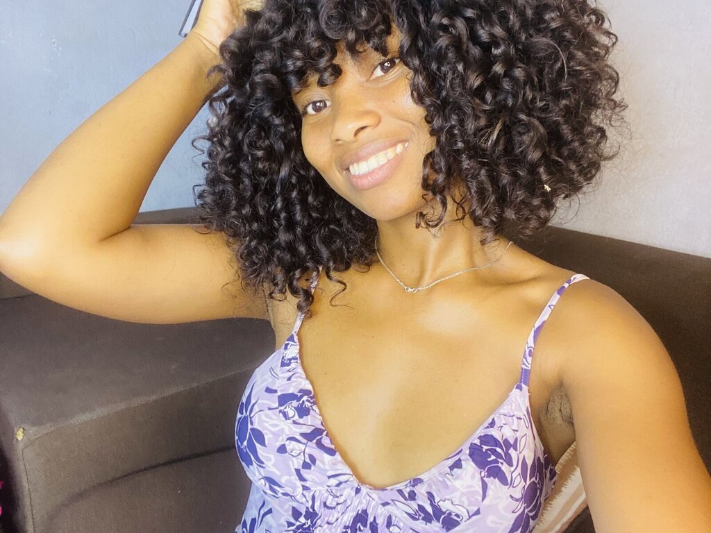 Free Naked BelleLiantsoa