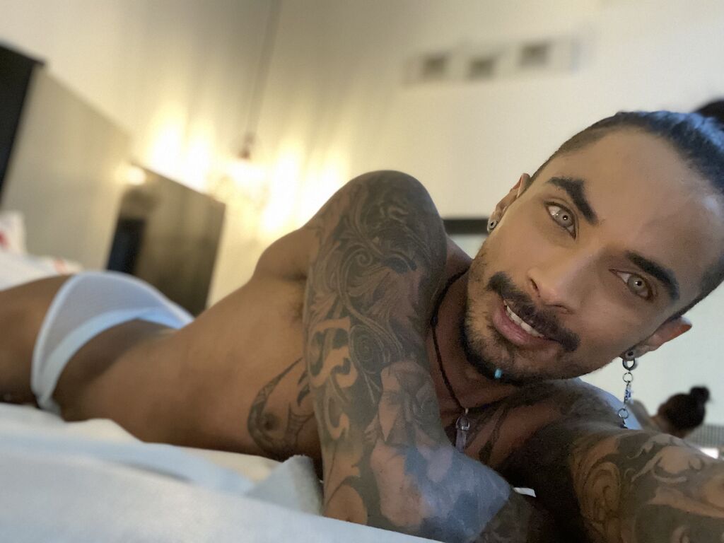 Free Naked DereckLopez