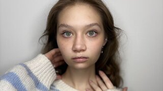 Free Naked EmogeneZiad