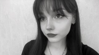 Free Naked EvelynnCaillouet