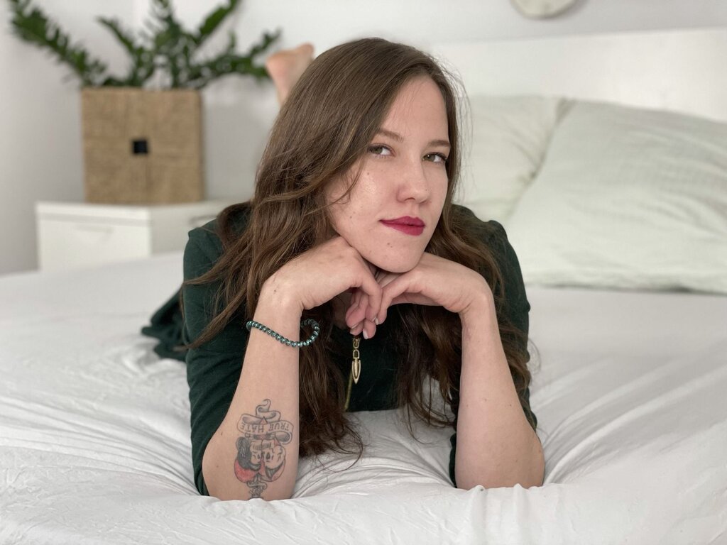 Free Naked HelenaHarrison