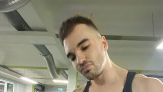 Free Naked JohnnyVinklie