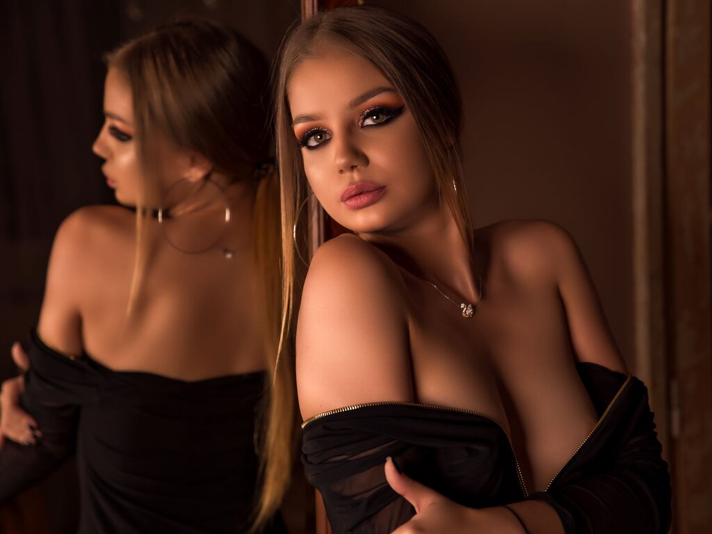 Free Naked KayleeNoir