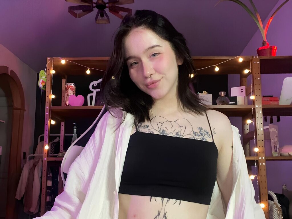 Free Naked KiraReiter