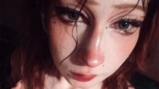 Free Naked LeonilaHamel