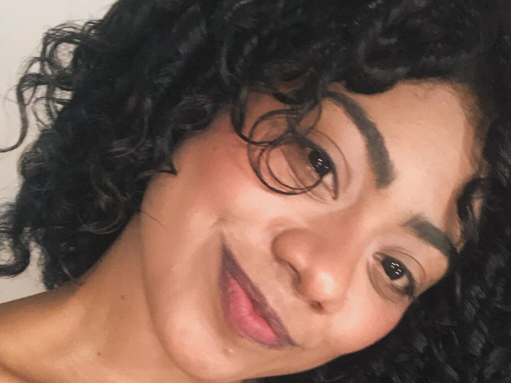 Free Naked LuisaGomez