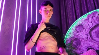 Free Naked MattAlucard