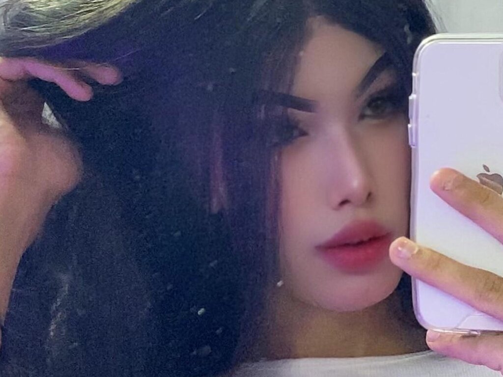 Free Naked NiccollsSweet