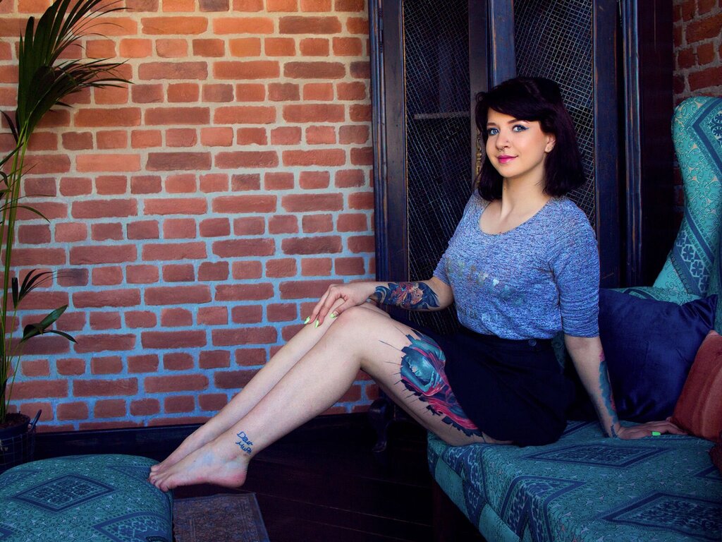 Free Naked PolineFiar