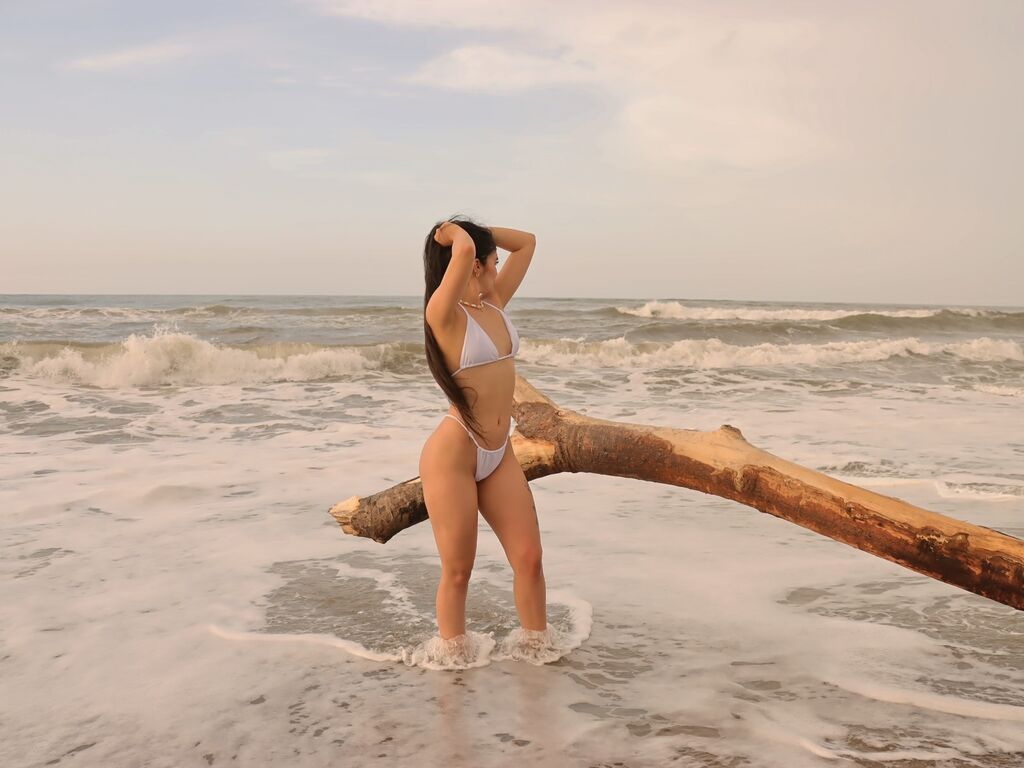 Free Naked SarahLozano