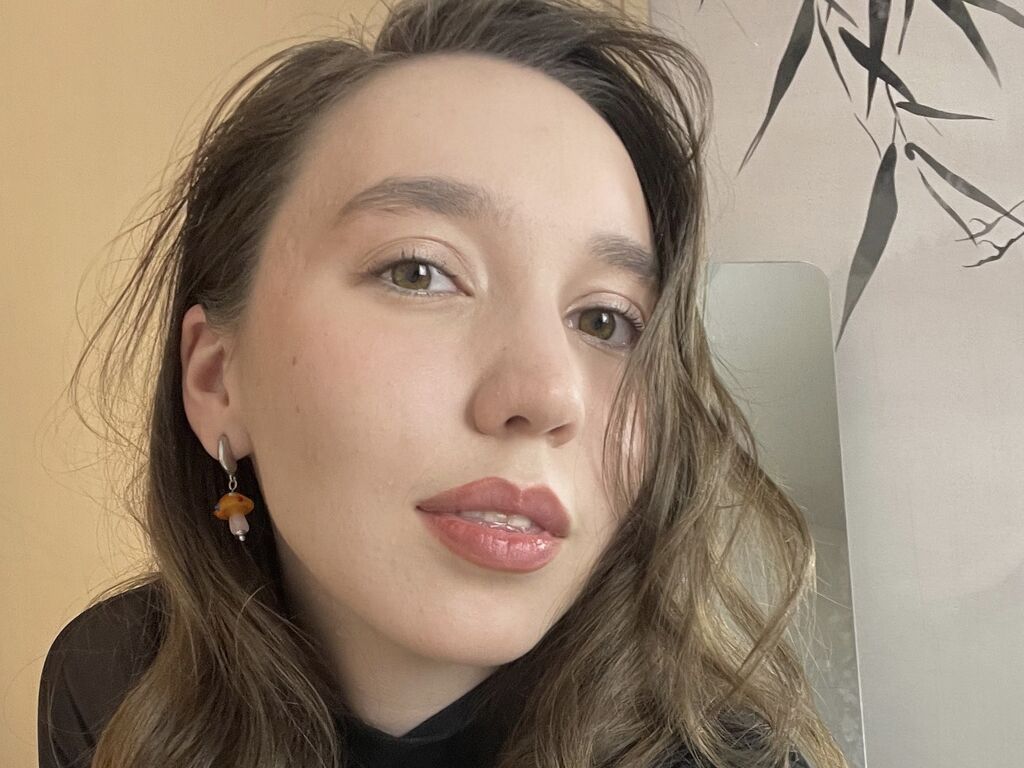 Free Naked SuzanneVega