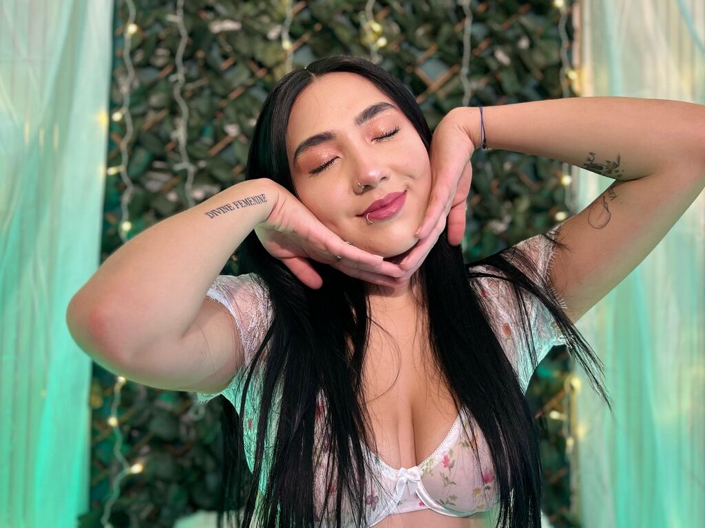 Free Naked ValminaEnyel
